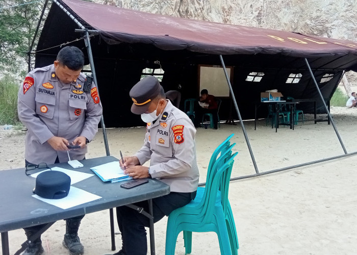 Polresta Cirebon Bangun Posko Pengaduan di Lokasi Tanah Longsor Gunung Kuda
