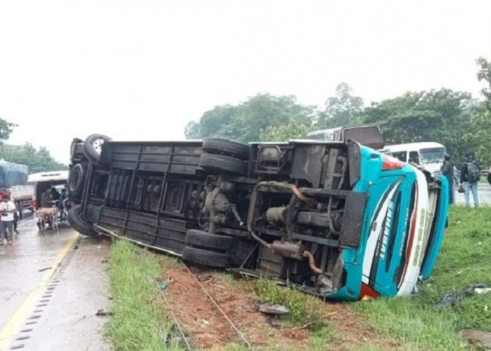 Bus Sahabat Kecelakaan di Tol Cipali, 2 Korban Meninggal dari Kuningan dan Subang
