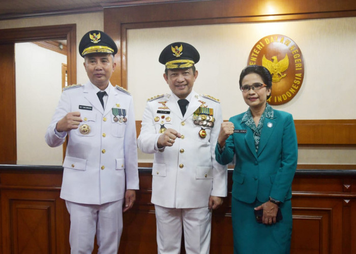 Wong Cirebon Asli, Bey Machmudin Resmi Menjadi Pj Gubernur Jawa Barat 