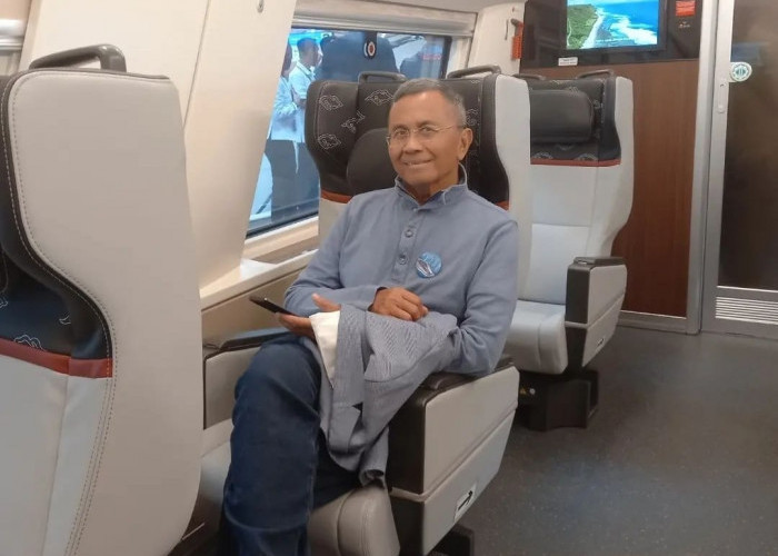 Biasa Naik Kereta Cepat di China, Begini Kata Dahlan Iskan Usai Mencoba Kereta Cepat Jakarta Bandung