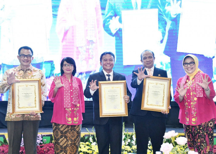 15.000 Peserta Sekolah Perempuan Jawa Barat Diwisuda 