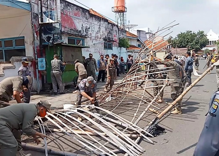 Fasilitas Publik Jadi Nyaman Pasca Pedestrian Stasiun Cirebon Ditata Pemkot 
