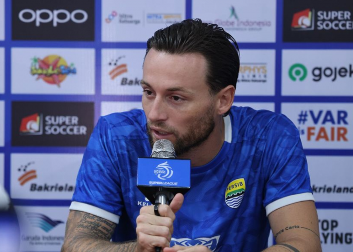 Marc Klok Bocorkan Suasana Ruang Ganti Persib saat Tertinggal dari Bhayangkara FC, Begini Sikap Hodak
