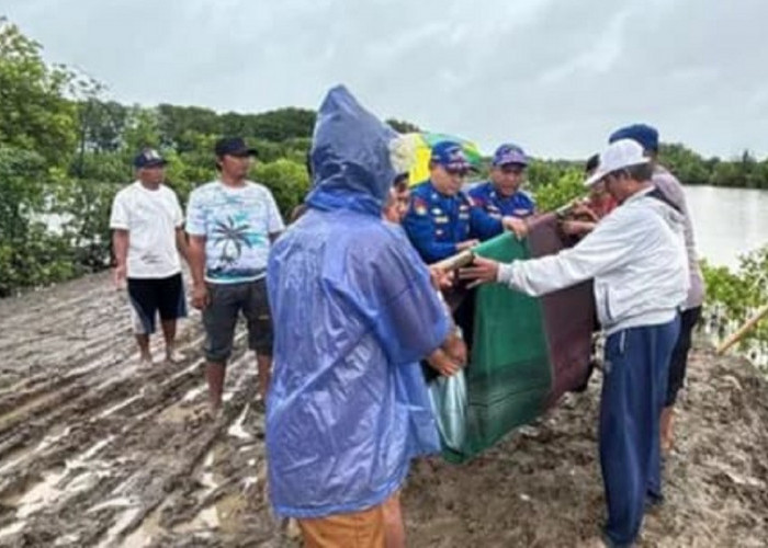 Tragis, Bocah 10 Tahun Ditemukan Tewas Mengambang di Sungai Sumbermas Indramayu