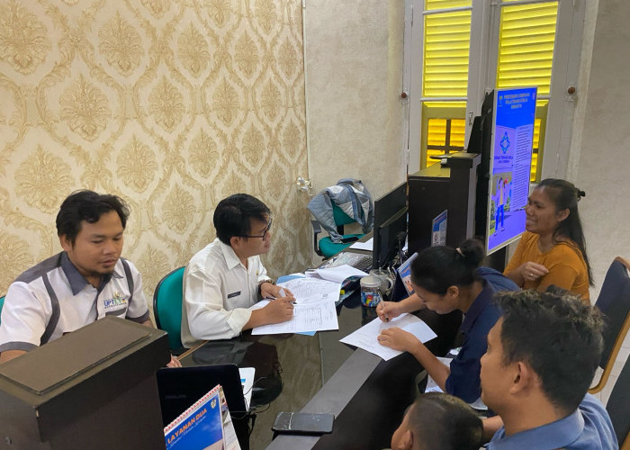 Dolar Tembus Tinggi, Pekerja Migran Asal Cirebon Raup Keuntungan Lebih Besar