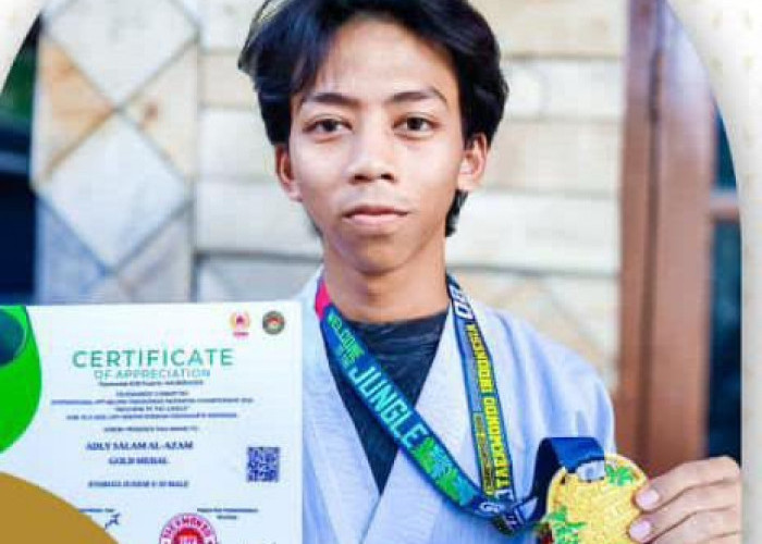 Santri Al Hikmah Raih Emas Taekwondo Internasional  di  Yogyakarta