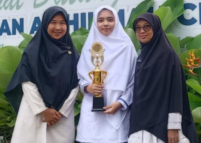 Pesantren Al Hikmah Juara Q-FEST