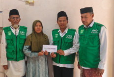 NU Care-LAZISNU Kedokanbunder Salurkan Bantuan Pendidikan untuk Santri di 7 Desa