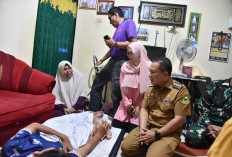 Bupati Dian Jenguk Korban Pengeroyokan Viral di Cilimus, Minta Polisi Bertindak Tegas