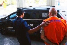 Overstay 62 Hari di Kuningan, WNA Asal Australia Dideportasi Imigrasi Cirebon