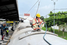 Kebutuhan Air Kereta Api Mencapai 240.000 liter 