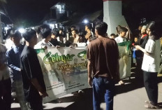 Pawai Obor Muharram 2026 di Karangsuwung Cirebon Berlangsung Spektakuler, Ribuan Cahaya Terangi Malam