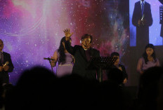 Penuh Sukacita, 480 Jemaat GBI Arjawinangun Rayakan Natal di Gedung Gratia Cirebon