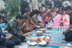 Bupati Lucky Hakim Bukber Bersama Korban Puting Beliung di Jatibarang, Hibur Warga Terdampak