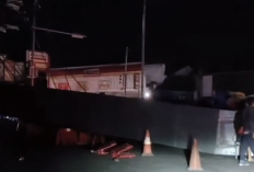 Videotron Ambruk di Bunderan Cigasong Majalengka, Pengendara Motor Jadi Korban