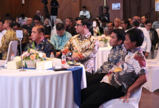 Tak Hanya APBD, Pemkab Cirebon Percepat Perbaikan Jalan Lewat Pembiayaan Inovatif