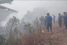 Kebakaran TPAS Gunung Santri Cirebon, Api Merembet ke Tumpukan Sampah