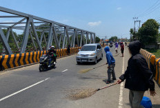 KDM Beri Kompensasi Rp50.000 untuk Pencari Koin di Pantura Demi Kelancaran Mudik