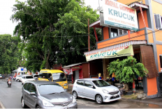 Wisata Kuliner Dekat Stasiun Cirebon, Ini 5 Tempat Makan Legendaris yang Wajib Dicoba