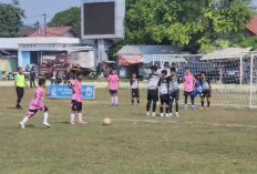 Liga TopSkor Cirebon U-12: Garuda Jaya dan APRC Biru Saling Serang, Skor Akhir 0-0