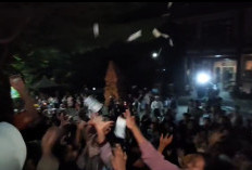 Tradisi Unik 1 Muharram di Cirebon, Atraksi Api dan Hujan Uang Warnai Malam Tahun Baru Islam