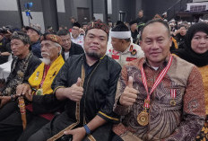 H Mulyadi SE dan Profesor H Mufti Raih Anugerah Sunda Sabuana Awards 2026