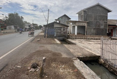 Bangunan Liar di Jalur Arjawinangun–Gegesik–Jagapura Membandel, Surat Teguran Pemprov Jabar Diabaikan