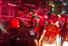 Tragis! Korsleting Mobil Listrik Sedang Dicas Picu Kebakaran Hebat, Satu Keluarga Tewas