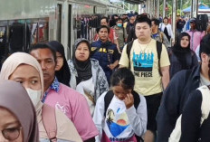 Ledakan Penumpang Kereta di Stasiun Cirebon, KA Cakrabuana Paling Padat