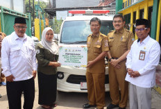 Pemkot Cirebon Perkuat Kepercayaan Publik terhadap Baznas, Ambulans Bantuan Baznas RI Diserahkan