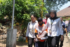 Rekonstruksi Kasus Pembuangan Bayi di Kuningan, 45 Adegan Ungkap Detik-detik Tragis di Kamar Mandi