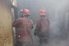 Kebakaran Rumah di Cirebon, Diduga Korsleting Listrik Hanguskan Rumah Warga Plumbon