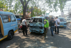 BREAKING NEWS! Kecelakaan di Cirebon, Pengendara Motor Dilarikan ke Rumah Sakit