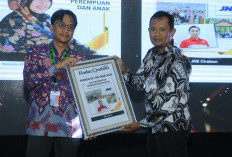 Raih POYT 2025, JNE Cirebon Konsisten Lakukan Penguatan Ekosistem UMKM Sepanjang 2025