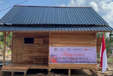 Kayu Hanyutan Banjir di Aceh-Sumut Dimanfaatkan Jadi Material Huntara Warga Terdampak Bencana