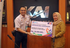 Bakti untuk Negeri, KAI Daop 3 Cirebon Salurkan Bantuan TJSL Senilai Rp 105,61 Juta