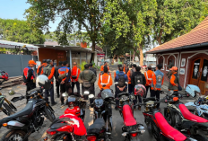 Semarak HUT ke-81 RI di Stasiun Cirebon, Ada Kejutan ‘Upgrade Seat’ dan Kampanye Keselamatan