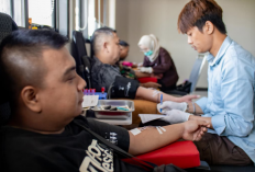 110 Kantong Darah Terkumpul dari Aksi Donor Darah di Aston Cirebon