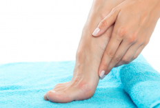 7 Tips Merawat Tumit Kaki Pecah-pecah agar Kembali Halus, Bisa Dilakukan di Rumah