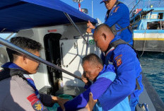 Kapal Terbalik di Indramayu, 15 ABK Selamat, 3 Orang Masih Dicari Tim SAR