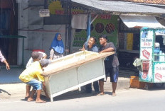 Bangunan Liar di Losari Kidul Cirebon Mulai Dibongkar, 50 Persen Sudah Rata dengan Tanah