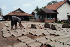 Bukan Main! 2,4 Juta Genteng Jatiwangi Akan Dikirim, Pengrajin Diminta Genjot Produksi
