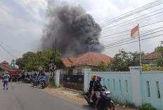 Rumah Penyimpanan Alat WiFi Terbakar, 4 Ruangan Ludes di Penggung Selatan Cirebon