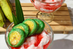 Hanya Muncul Saat Ramadan, Es Pisang Ijo di Dompyong Wetan Curi Perhatian Pemburu Takjil