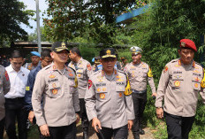 Pastikan Keamanan Pemudik, Kapolda Jabar Pantau Pos Pelayanan Tol Palikanci