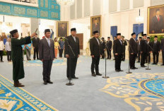 Resmi Jadi Menteri LH, Jumhur Hidayat Fokus Benahi Masalah Sampah Nasional