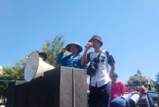 Dari Demo Dukung MBG di Majalengka, Pengakuan Yogasworo dari Pengangguran Kini Punya Penghasilan Tetap