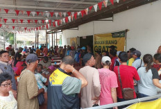 Setahun Tanpa Libur, Warung Nasi Hamba Allah Cirebon Terus Bagikan Ratusan Makan Siang Gratis