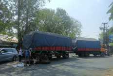 Truk dari Bekasi Tujuan Cirebon Lepas Ban di Jalan Sudirman, Pengendara Terjebak Antrean Panjang