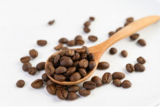 7 Makanan Ampuh Penurun Asam Urat, Nomor 1 Sering Diminum tapi Jarang Disadari